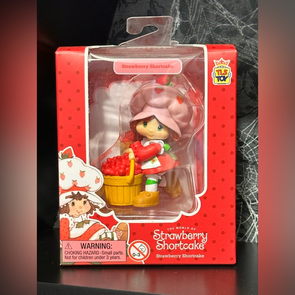 Set of 5 Strawberry Shortcake mini figures